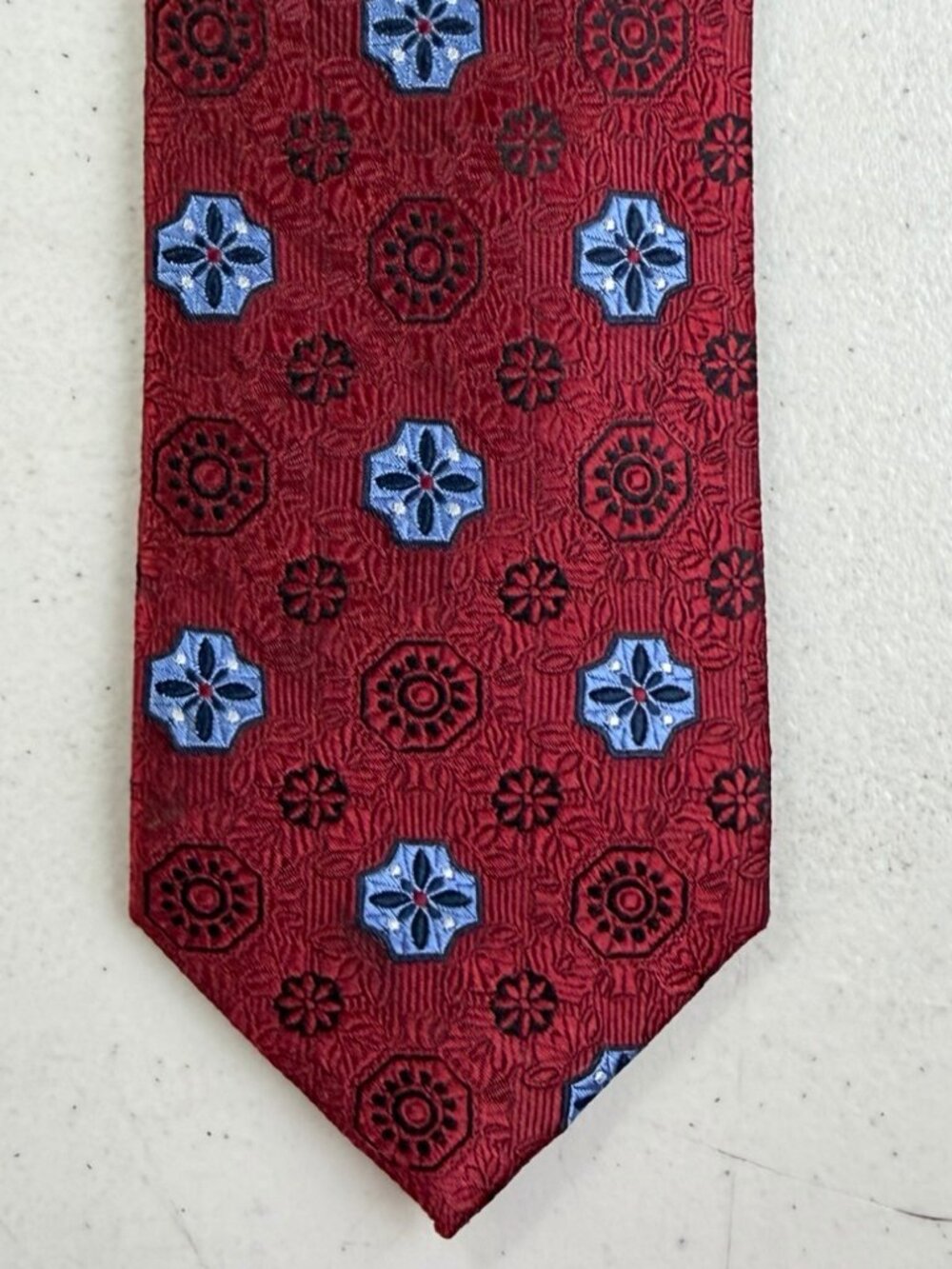 Vintage Medallion Jacquard Silk Tile Tie 90s Red/Blue Geometric Floral Necktie